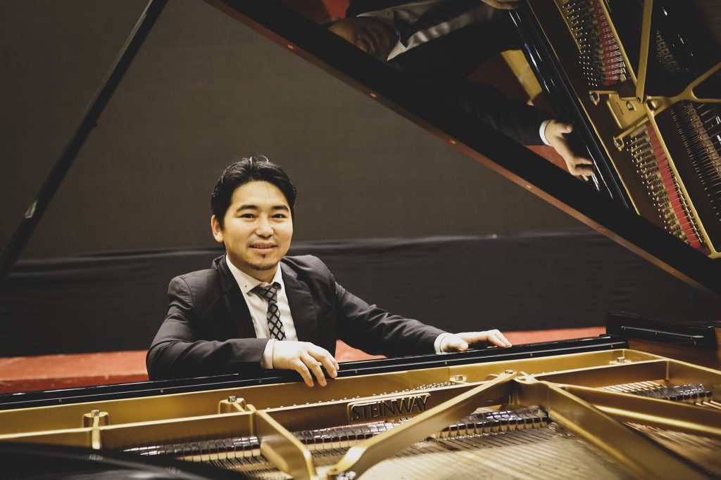 Хөгжмийн зохиолч Ш.Сугарцэрэн Исаак Дунаевскийн нэрэмжит олон улсын хөгжмийн зохиолчдын XI дэх удаагийн уралдаанд тэргүүлжээ