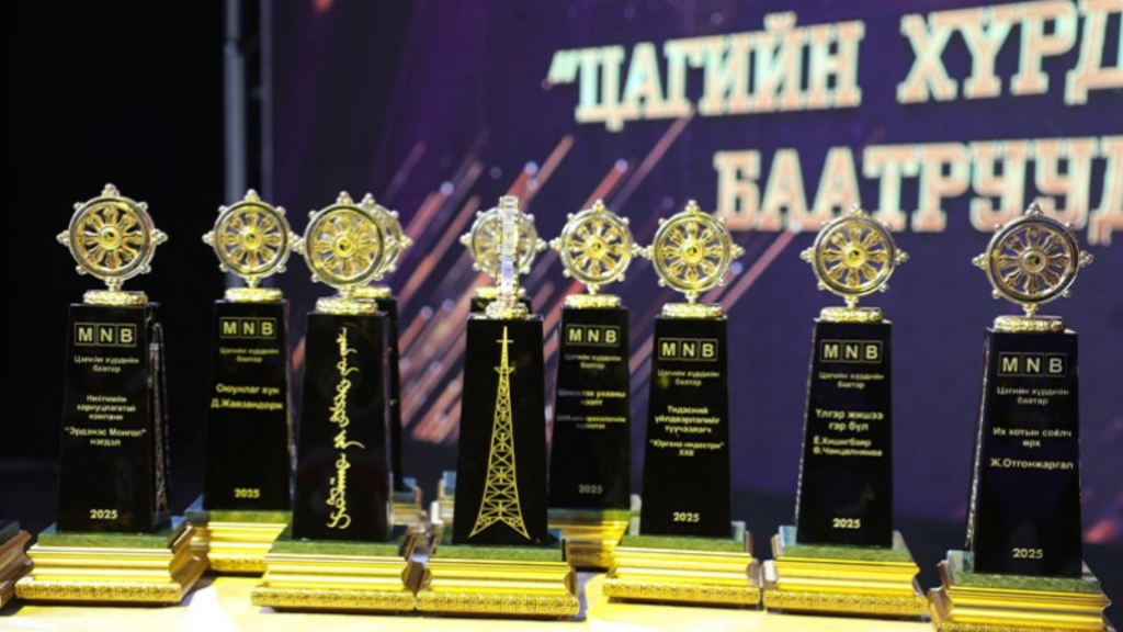 “Цагийн хүрдийн баатрууд” тодорлоо