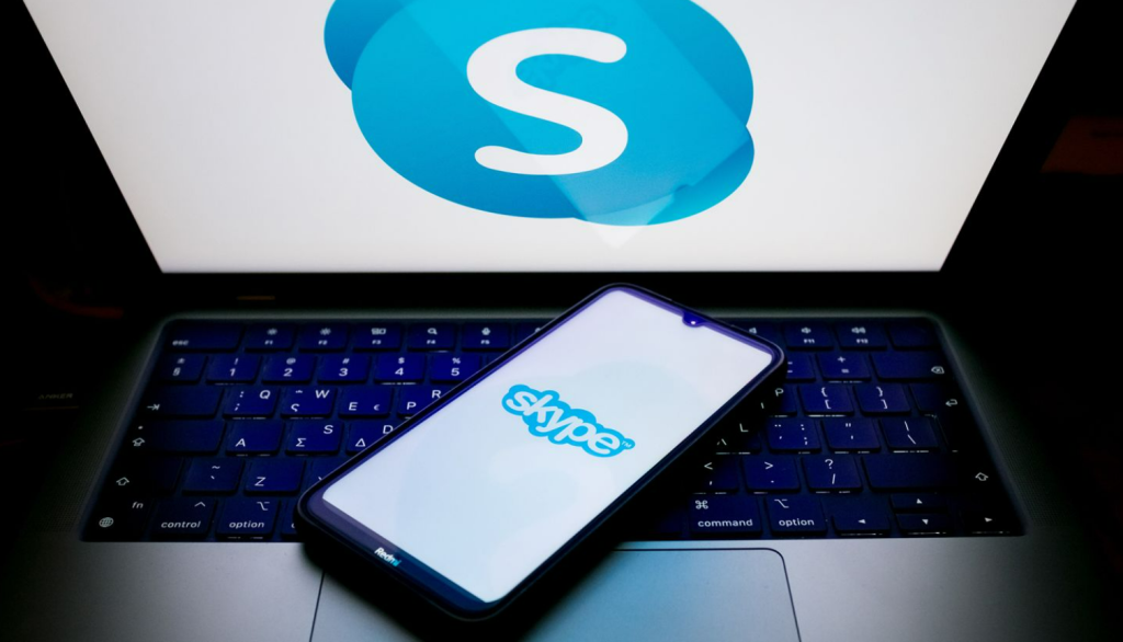 “Skype” тавдугаар сард үйл ажиллагаагаа зогсооно