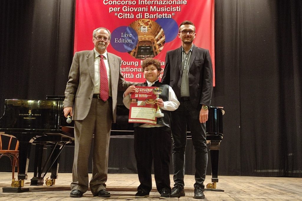 Ган-Эрдэнийн Гансүлд өсвөрийн хөгжимчдийн олон улсын уралдаанд тэргүүн байр эзэлжээ