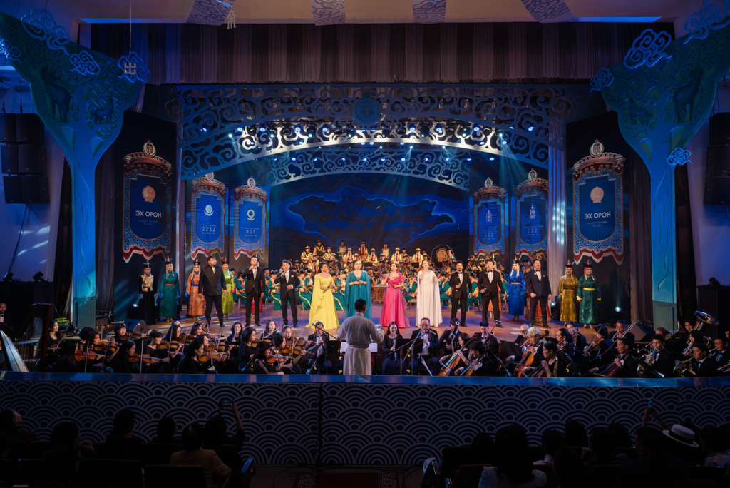 Үндэсний их баяр наадмын “Хүндэтгэлийн концерт”-ыг найруулах багийг сонголоо