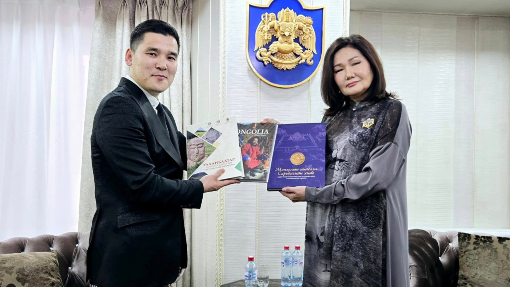 ОХУ-ын Бүгд Найрамдах Буриад Улсын Соёлын сайд, хатагтай Соёлма Баяртуевна Дагаеватай уулзалт хийлээ