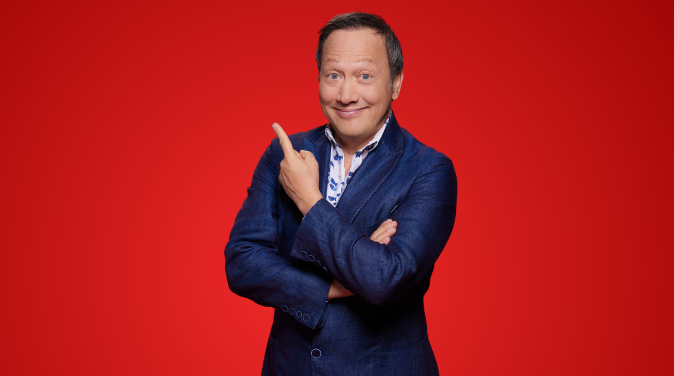 Инээдмийн киноны од, комедиан, жүжигчин, продюсер Роб Шнайдер өнөөдөр 62 нас хүрч байна