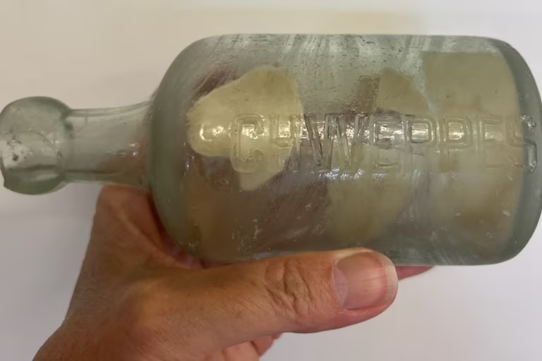 Дэлхийн I дайны үеийн лонхтой захидал олджээ