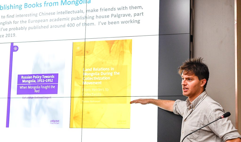 “Чингис хаан” үндэсний музей дэлхийд алдартай шинжлэх ухааны хэвлэлийн газартай хамтарна