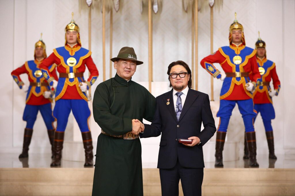 Гэрэл зурагчин Г.Ган-Өлзий Монгол Улсын Соёлын гавьяат зүтгэлтэн цол хүртлээ