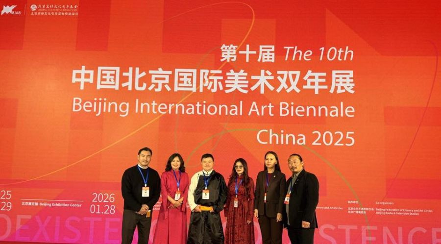 “Бээжин биенналь-2025” үзэсгэлэнд монголын таван уран бүтээлч оролцож байна