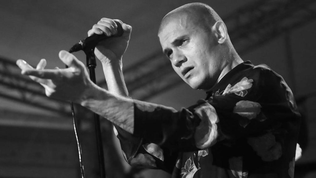 “Shortparis“ хамтлагийн дуучин Николай Комягин таалал төгсжээ