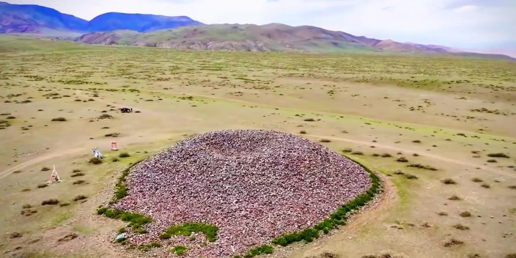 Загал баатрын хиргисүүр Монголд төдийгүй Ази тивд ч томоохонд орно
