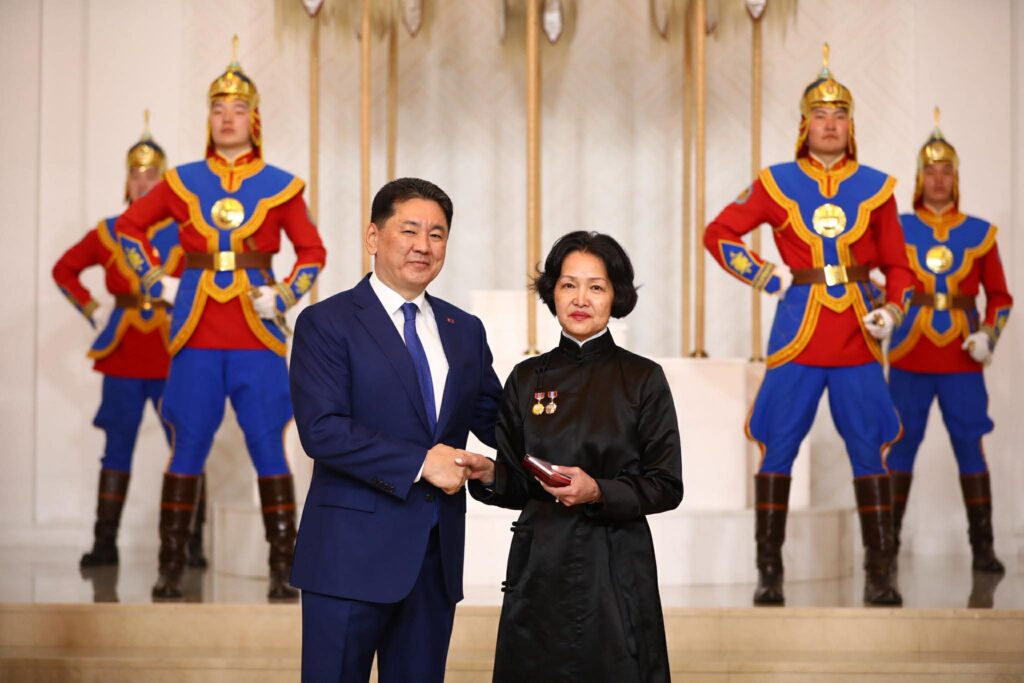 Балетын гоцлол жүжигчин, балетмейстер Х.Гэрэлчимэг Монгол Улсын Ардын жүжигчин цол хүртлээ