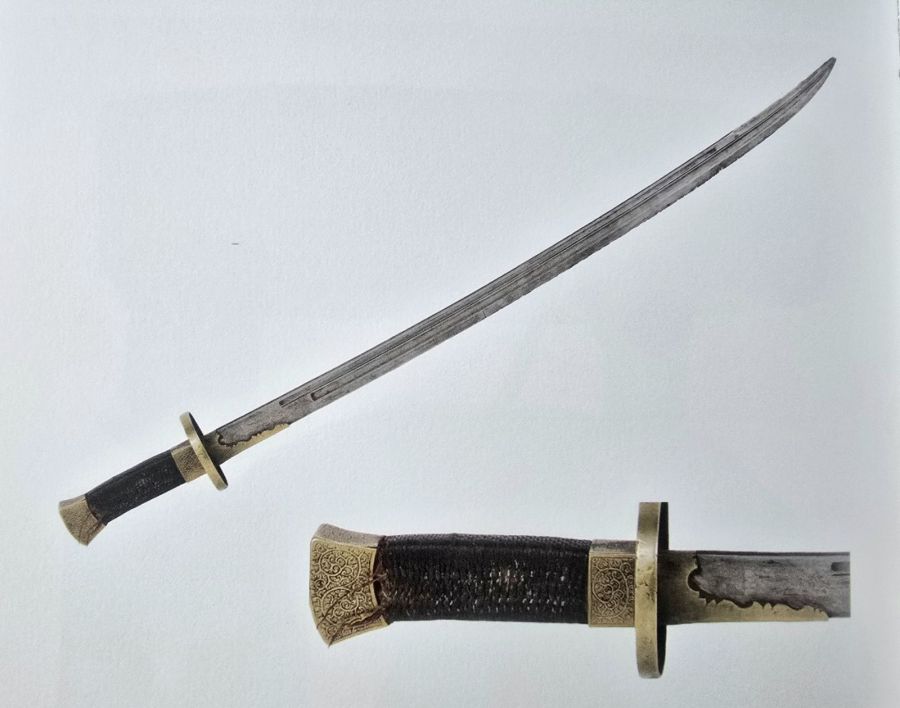 Завхан аймгийн музейн Угсаатны зүйн танхимд 100 гаруй жилийн өмнөх буу, сэлэм хадгалагдаж байна