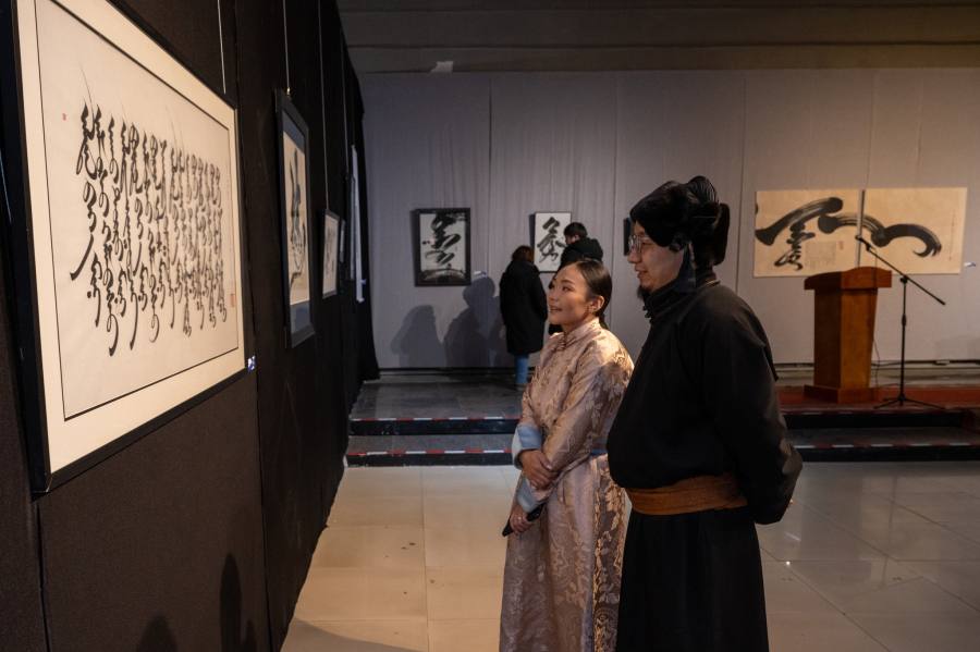 “Шинэ цас” үзэсгэлэнг 19 дэх жилдээ нээв