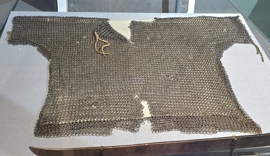 Төв музейд 8 кг жинтэй, монгол цэргийн хөө хуяг хадгалагдаж байна