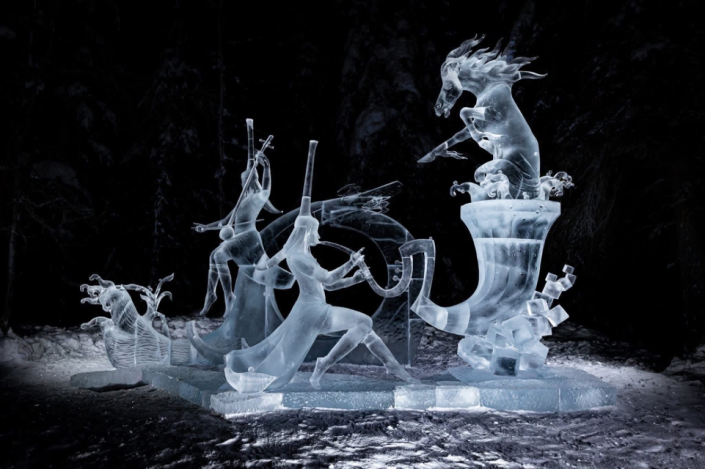 Монголын сийлбэрчид мөнгөн медаль гардлаа