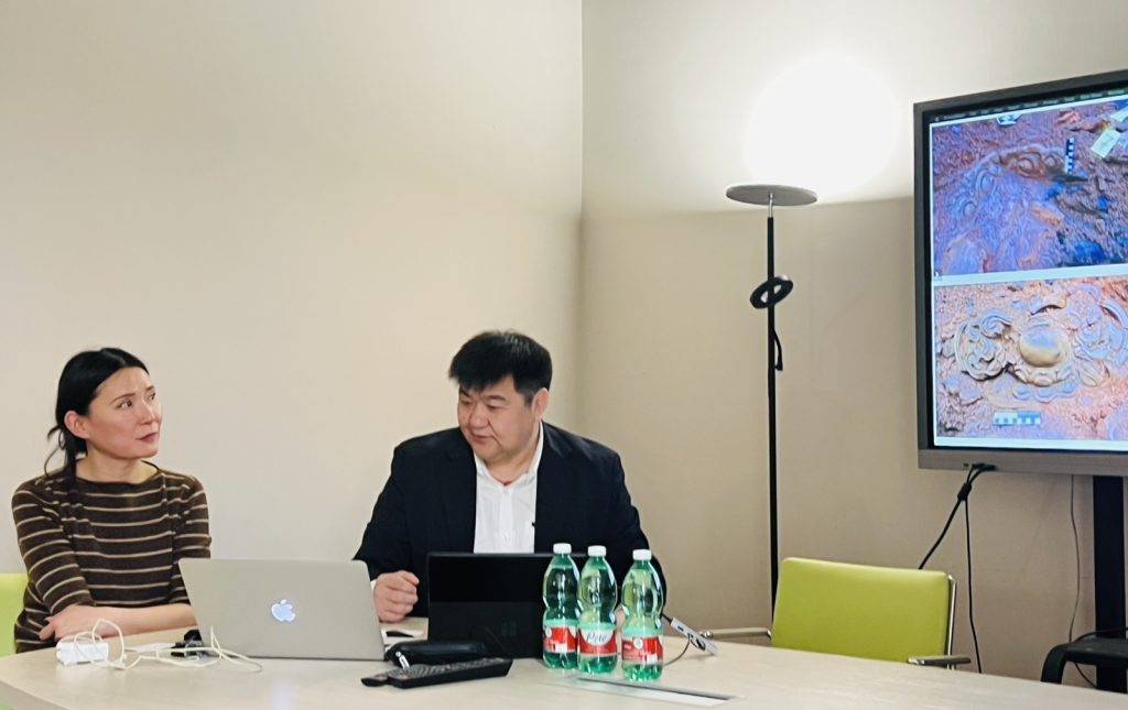 Академич С.Чулуун Наполи Дорно дахины их сургуульд лекц уншлаа