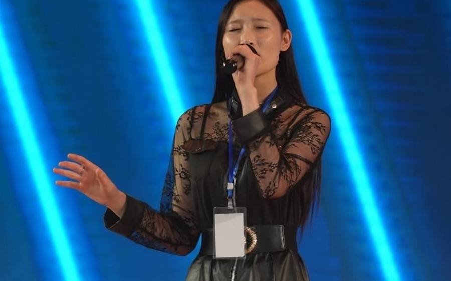 “Би эстрадын дуучин-2026” улсын уралдааны гранпри шагналыг Б.Наранцацралт хүртлээ