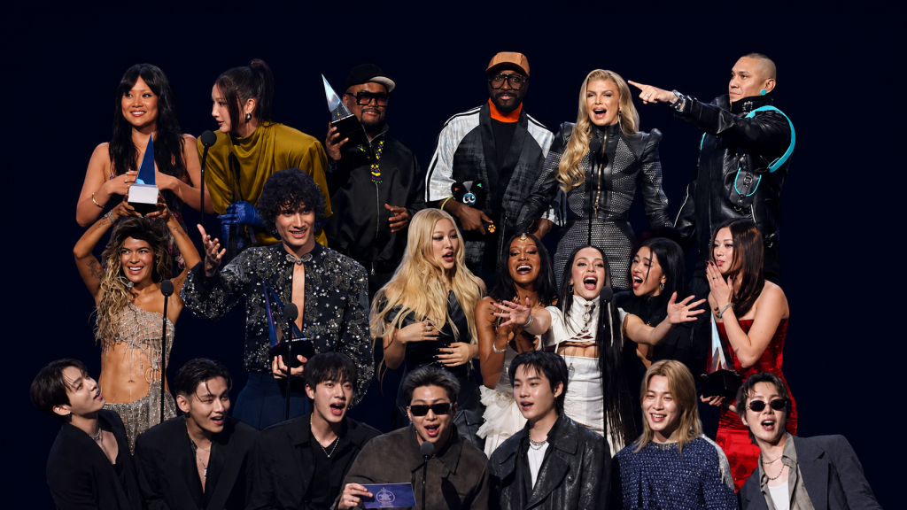 AMA (American Music Awards)-ын шилдгүүд тодорлоо