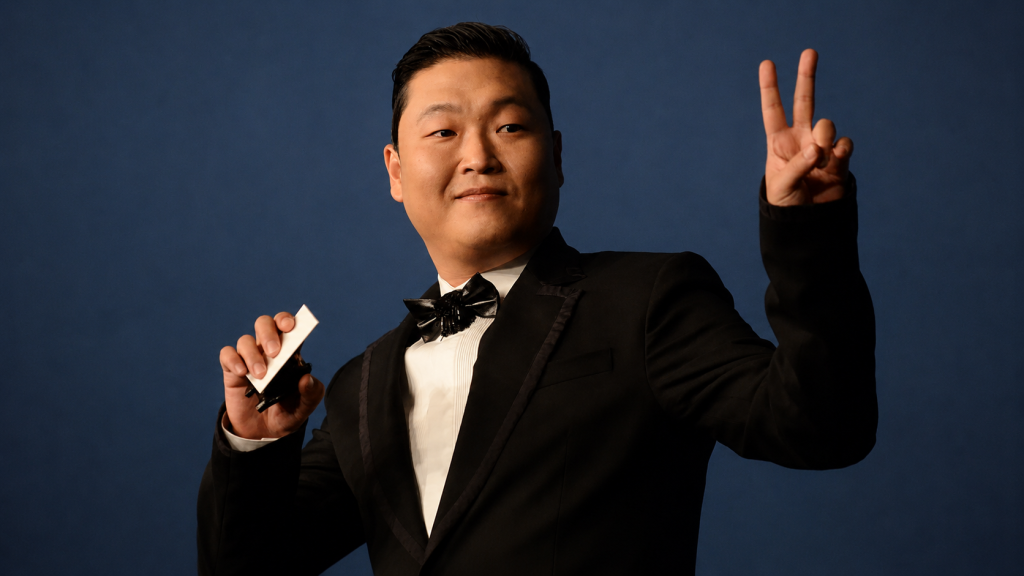 Дуучин PSY яллагдагчаар татагджээ