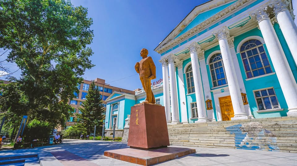 Монголын хүүхдийн урлан бүтээх төв үнэ төлбөргүй сургалтууддаа элсэлт авна