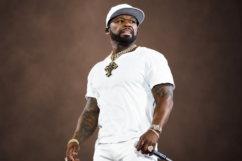 50 Cent-ийн 19 жилийн өмнө байгуулсан цэцэрлэгт хүрээлэн одоо ч олны хөлд дарагдсан хэвээр байна