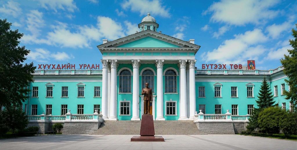 Монголын хүүхдийн урлан бүтээх төвийн хичээлийн жилийн нээлт есдүгээр сарын 12-нд болно