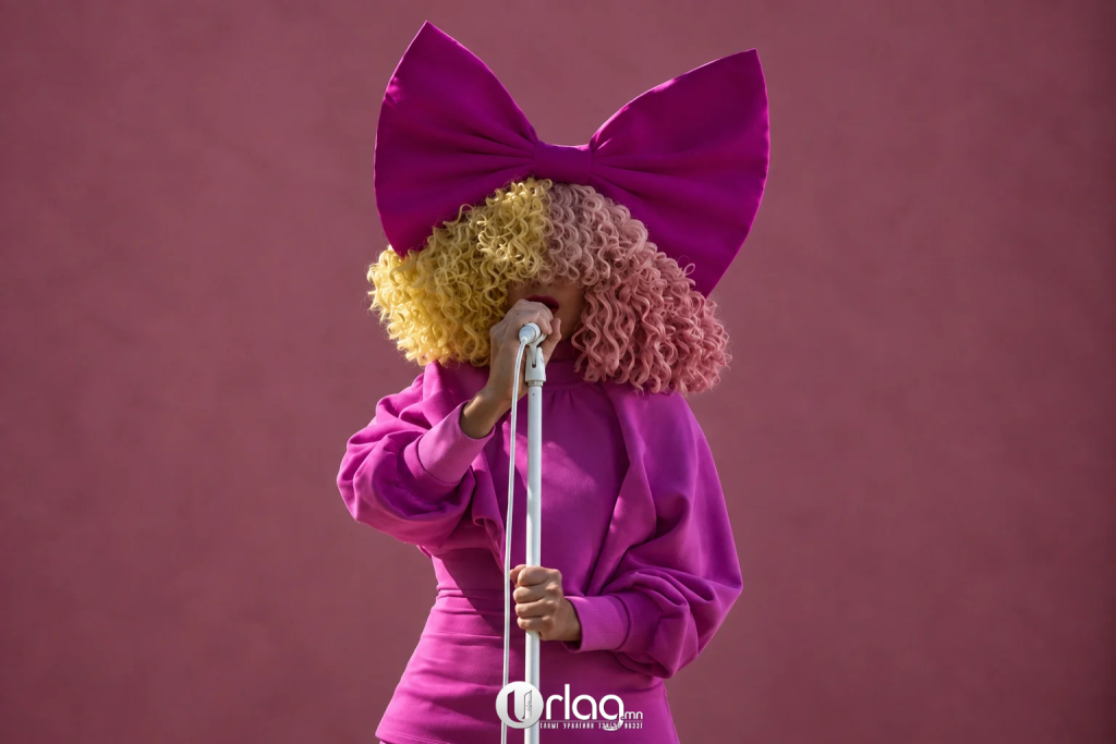 Сиа хөгжмийн каталогийнхоо 50 хувийг 180 сая доллараар худалджээ